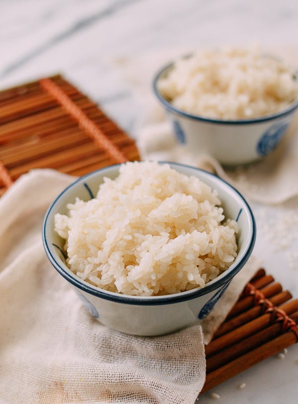 Glutinous Rice vs Sushi Rice: Unveiling the Secret Behind Sushi’s Perfect Bite