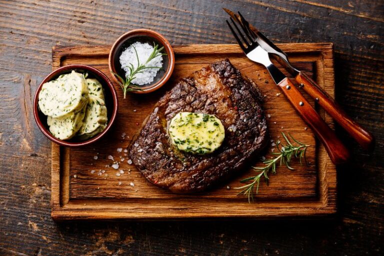 Beef Tenderloin vs Ribeye: Deciphering the Steak Connoisseur’s Dilemma